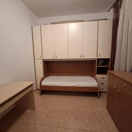 Διαμέρισμα Italian Style 3 *